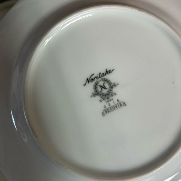 7 brand new Noritake Segovia 6.5” side Salad Plates - Picture 4 of 5